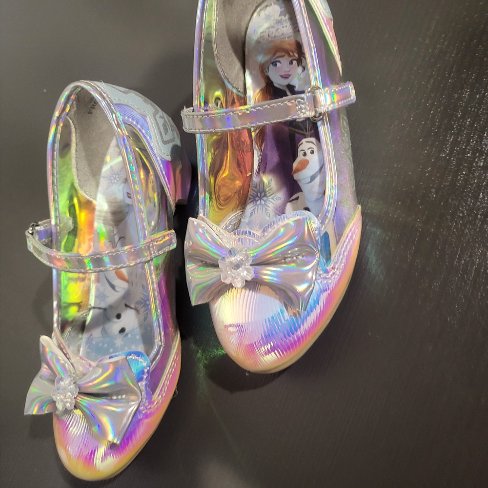 Disney Frozen Holographic Kids Dress Shoes Size 12 Used-good